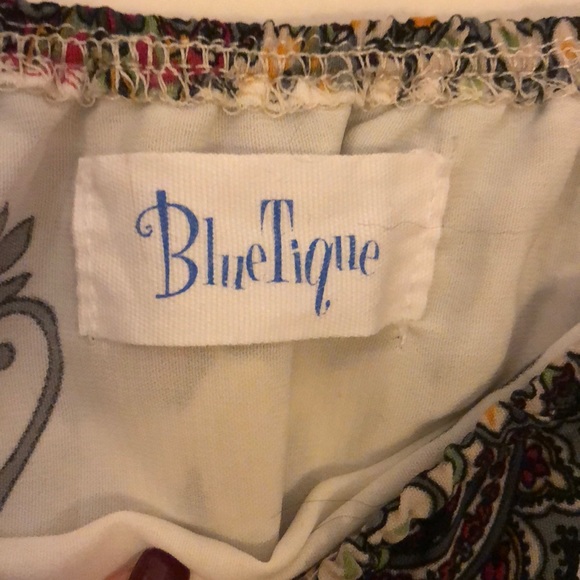 Ruffle sleeveless patterned top - Picture 4 of 4